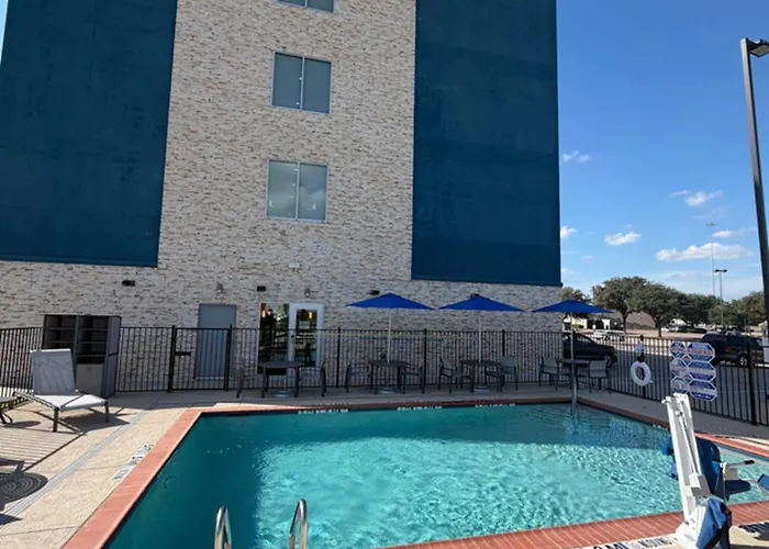 Holiday Inn Express & Suites Dallas - Plano North By Ihg